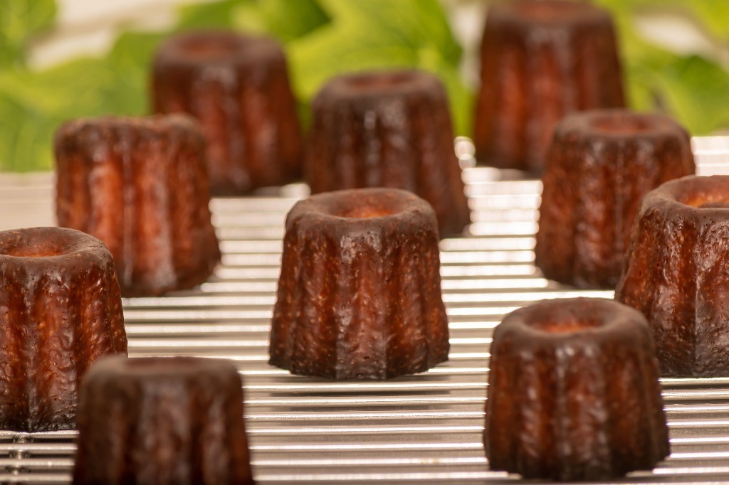 津島市のPatisserie La Deuxieme（パティスリーラドウジェム）はオーダーメイドの誕生日ケーキや記念日ケーキを販売する洋菓子店